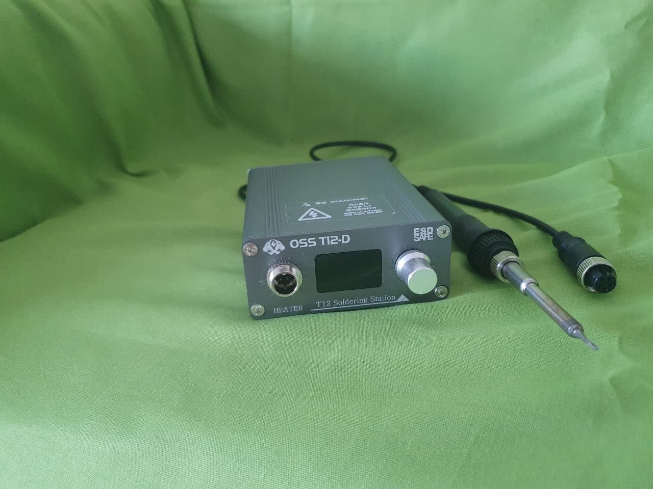 Estação de Solda OSS T12-D – Precisão e Potência para Reparos Profissionais